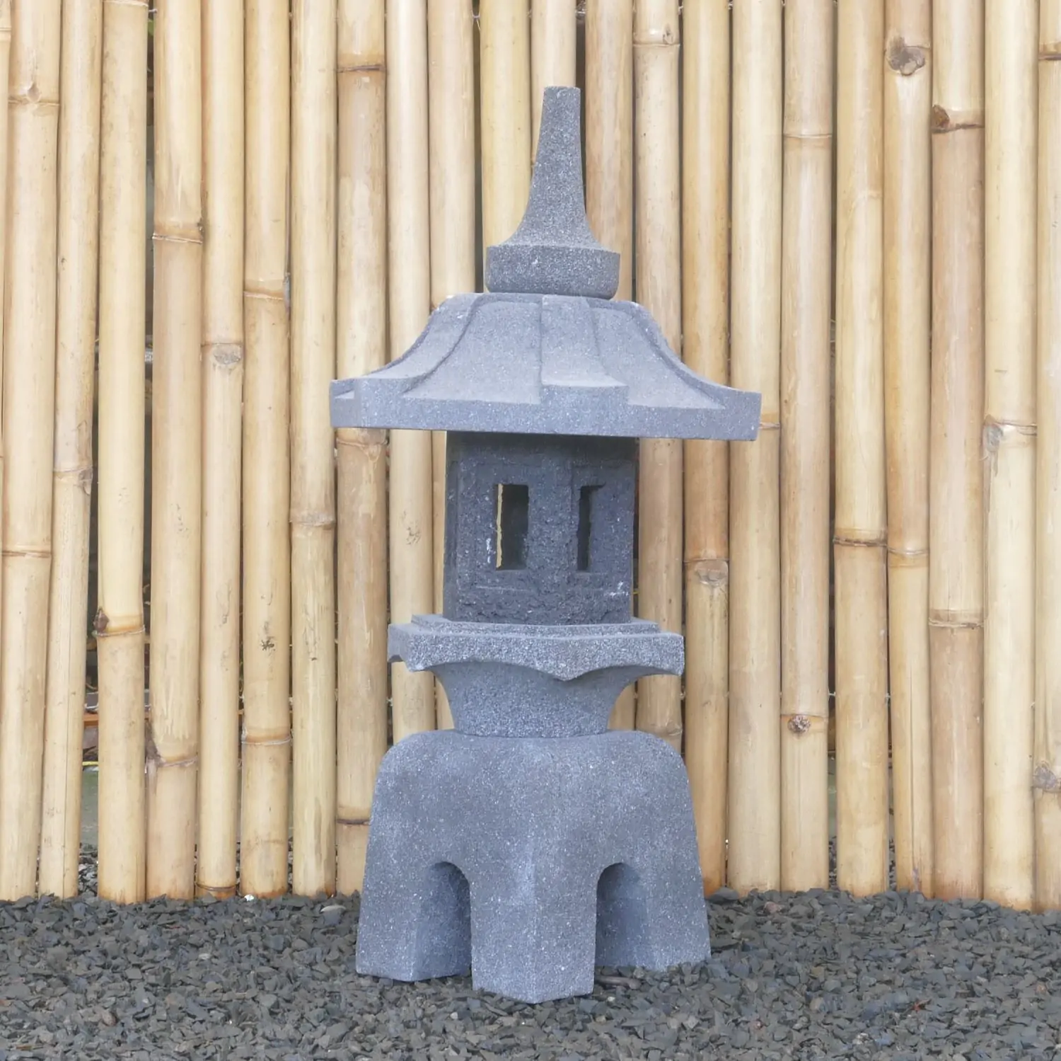  Product image 4 of the product “Japanese style Garden Lantern, made from Andesit Stone. Multipart. 80 cm Height, Roof is 40 cm width. ”